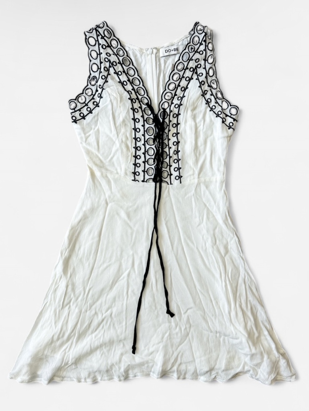 DO+BE White Mini Dress with Black Embroidery